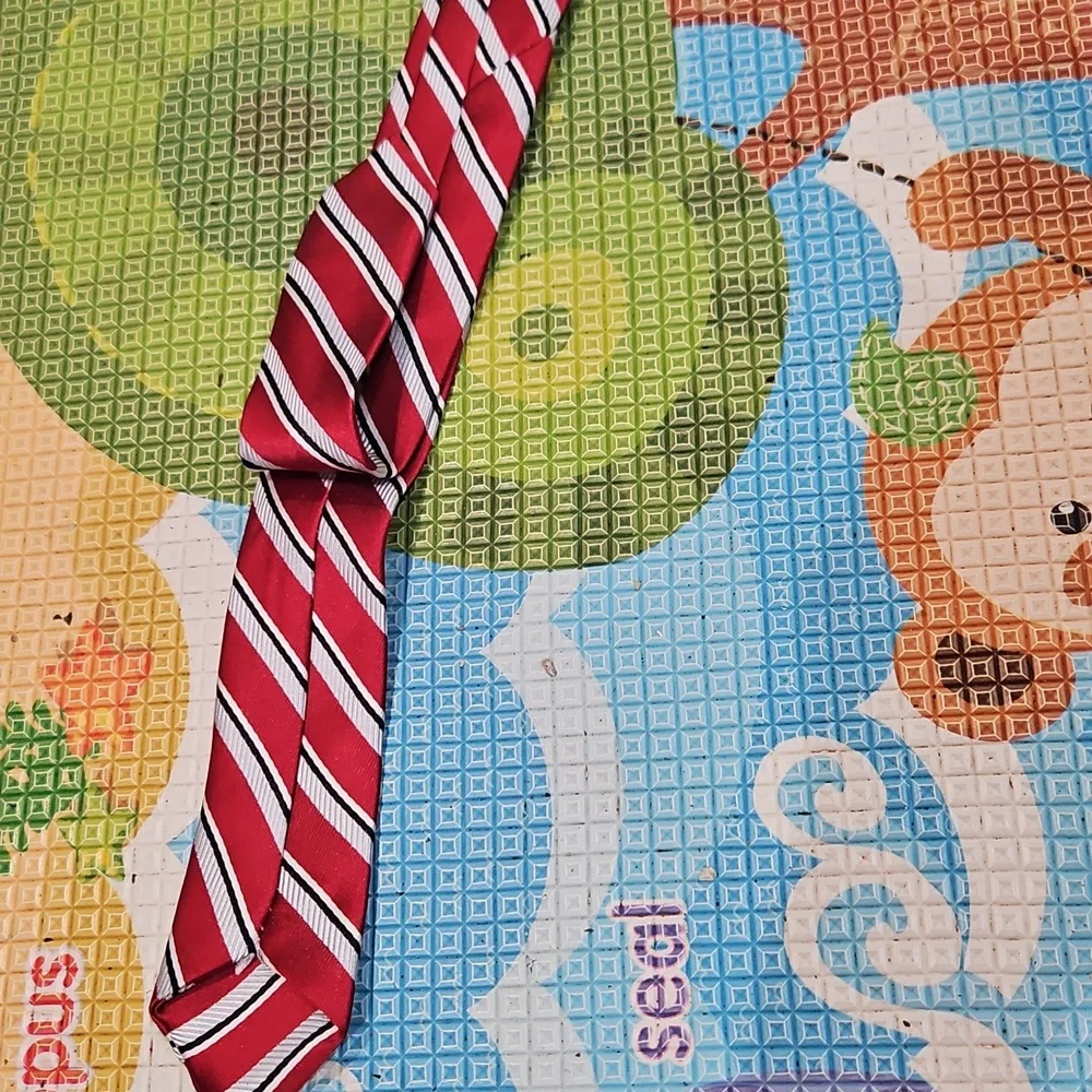 NWOT Boys Clip On Black, Red and White Striped Tie